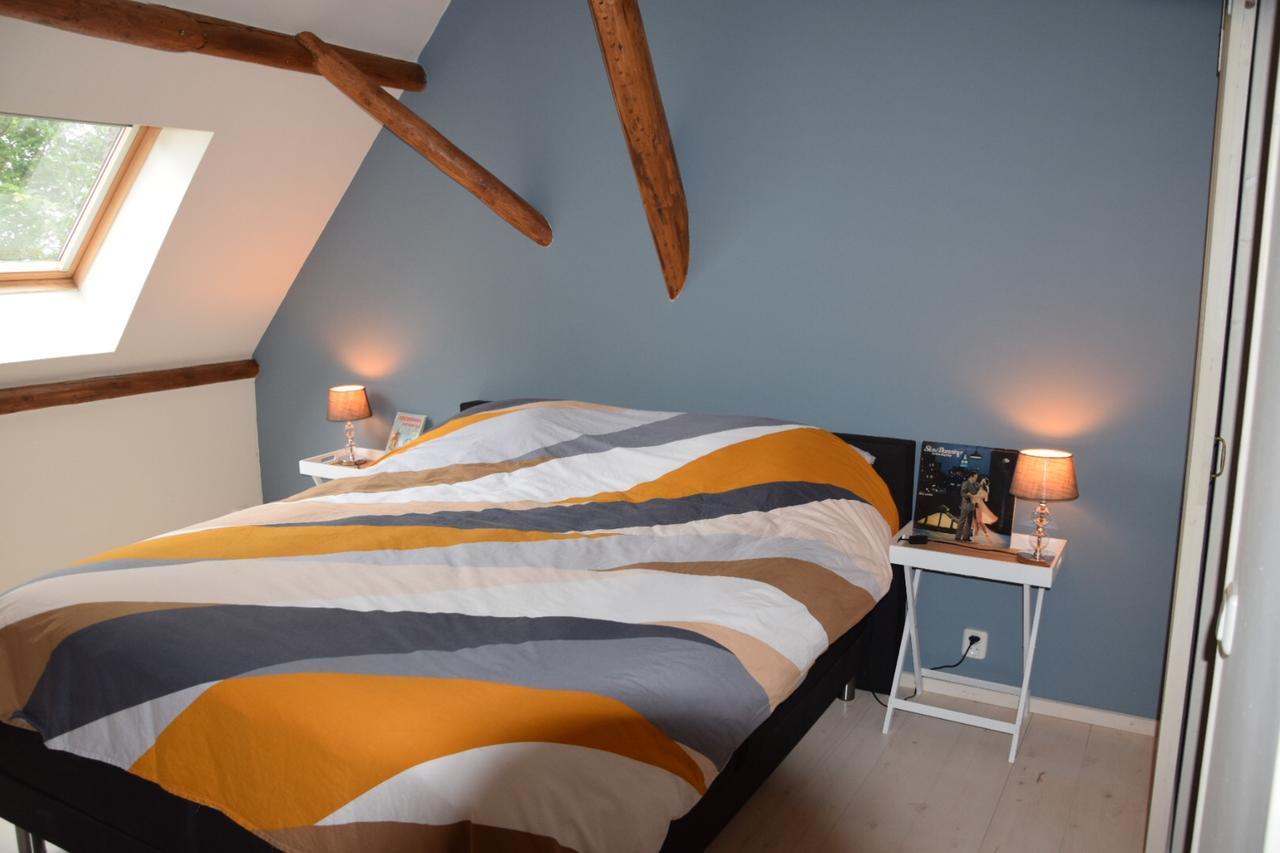 Bed and Breakfast De Hocht Nes  Экстерьер фото