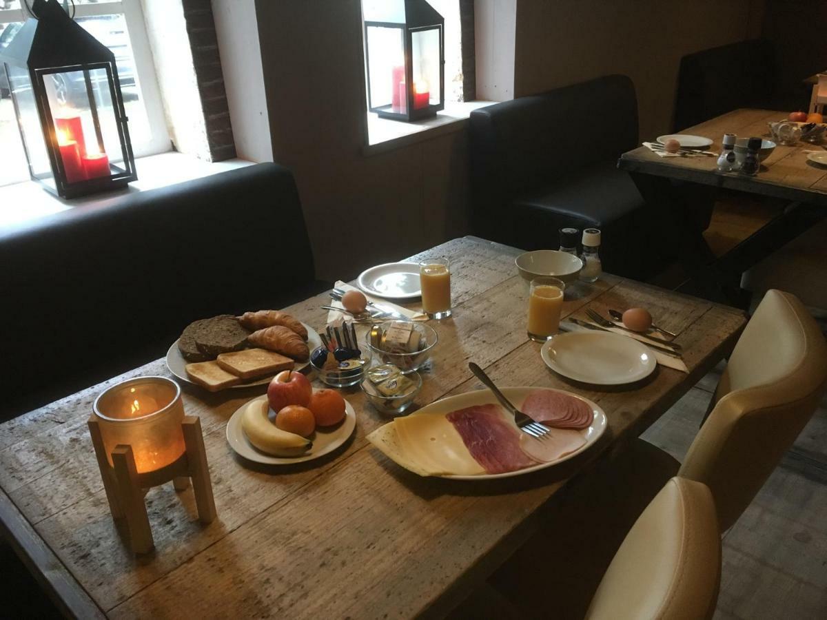 Bed and Breakfast De Hocht Nes  Экстерьер фото
